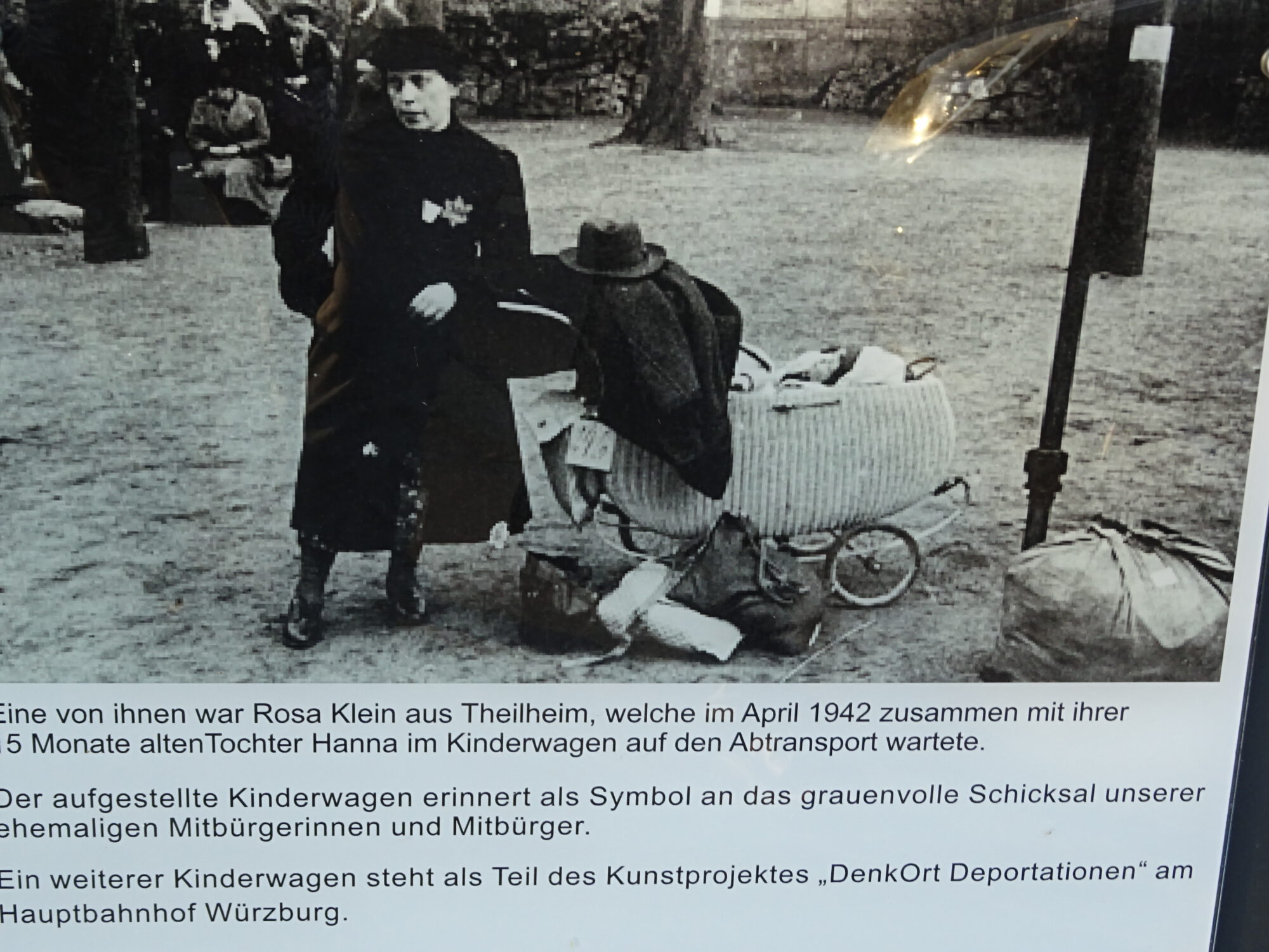 Dieses Bild hat ein leeres Alt-Attribut. Der Dateiname ist Rosa-Klein1-1-2000x1500.jpg